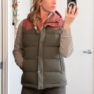 Patagonia Women's Bivy Hooded Down Vest Size Medium